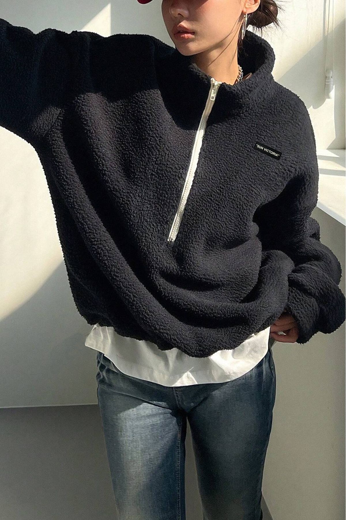 Kadın Siyah Dik Yaka Oversize Peluş Sweatshirt