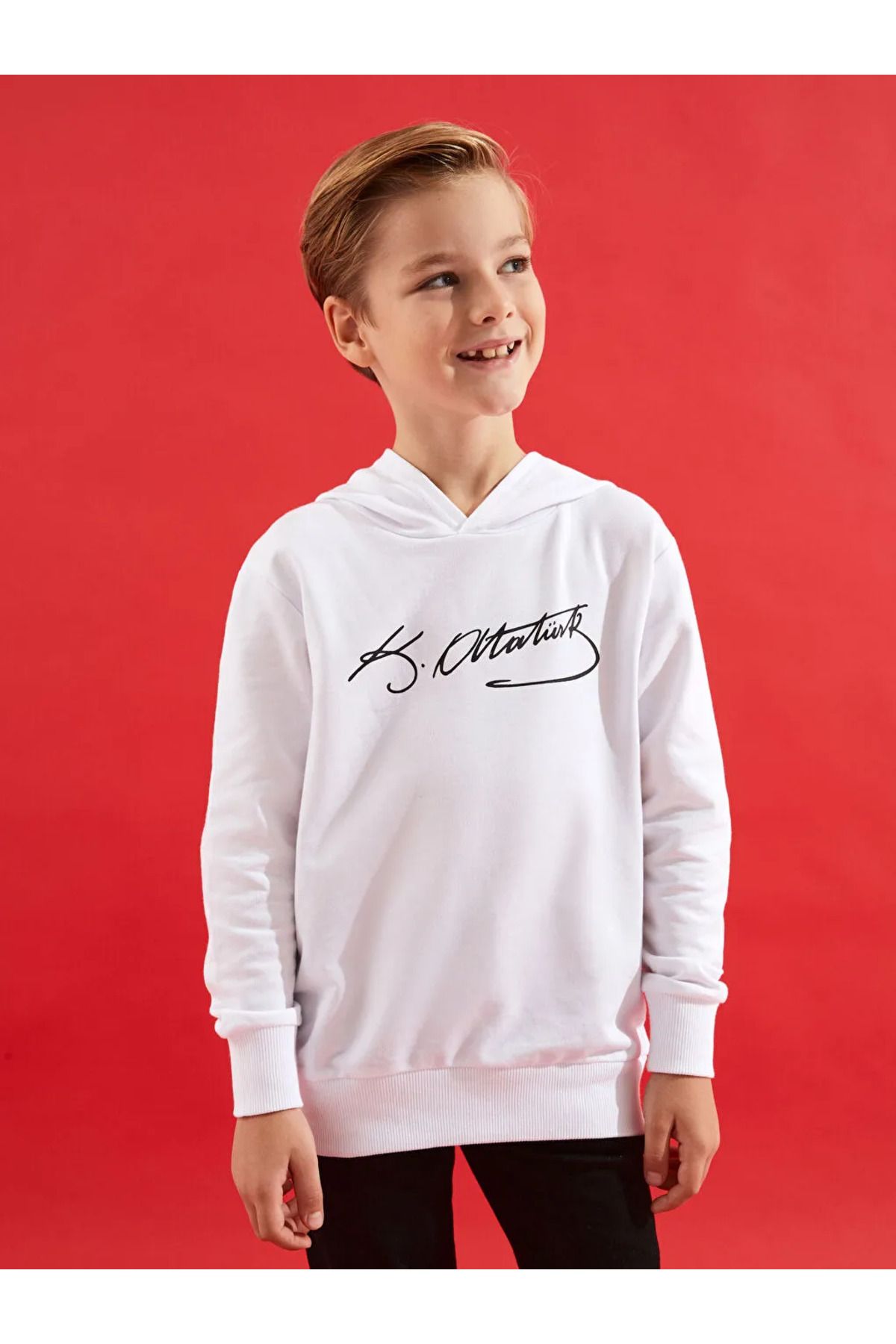 LCW Kids Optik Beyaz Atatürk İmza Baskılı Erkek Çocuk Sweatshirt