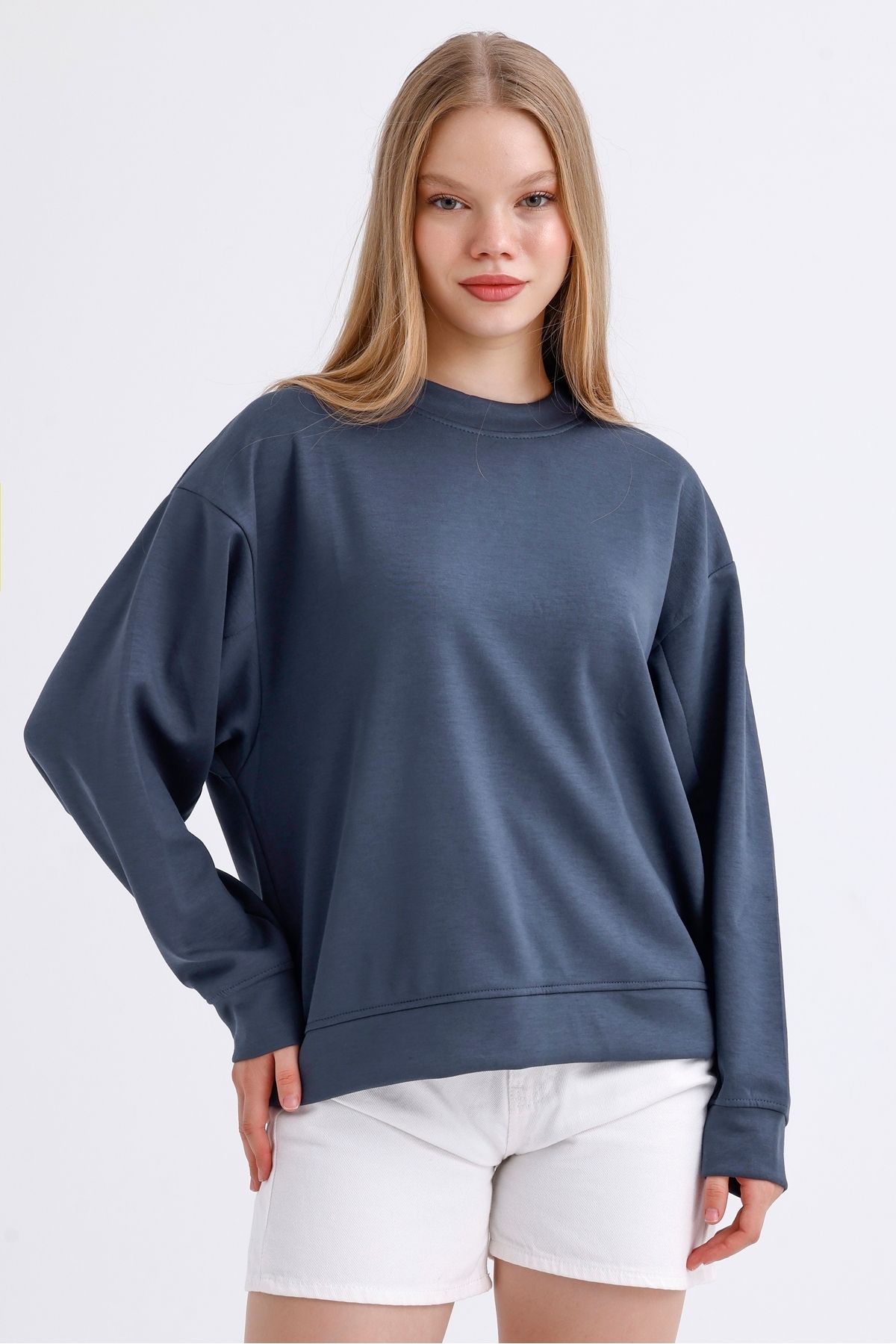 Kadın Bisiklet Yaka Basic  Oversize Modal Sweatshirt