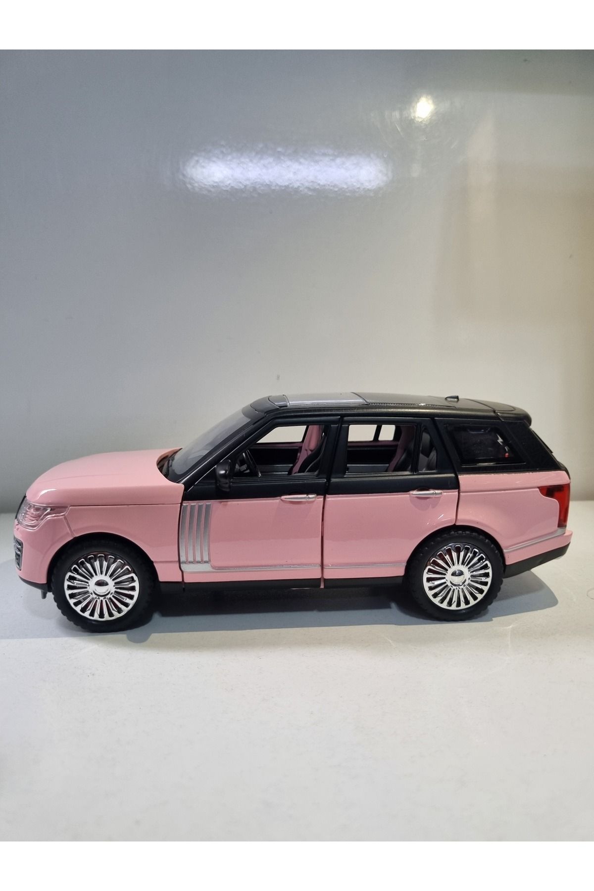 Pembe Renkli Range Rover Jeep  Çek Bırak  Metal Oyuncak Araba 20 cm