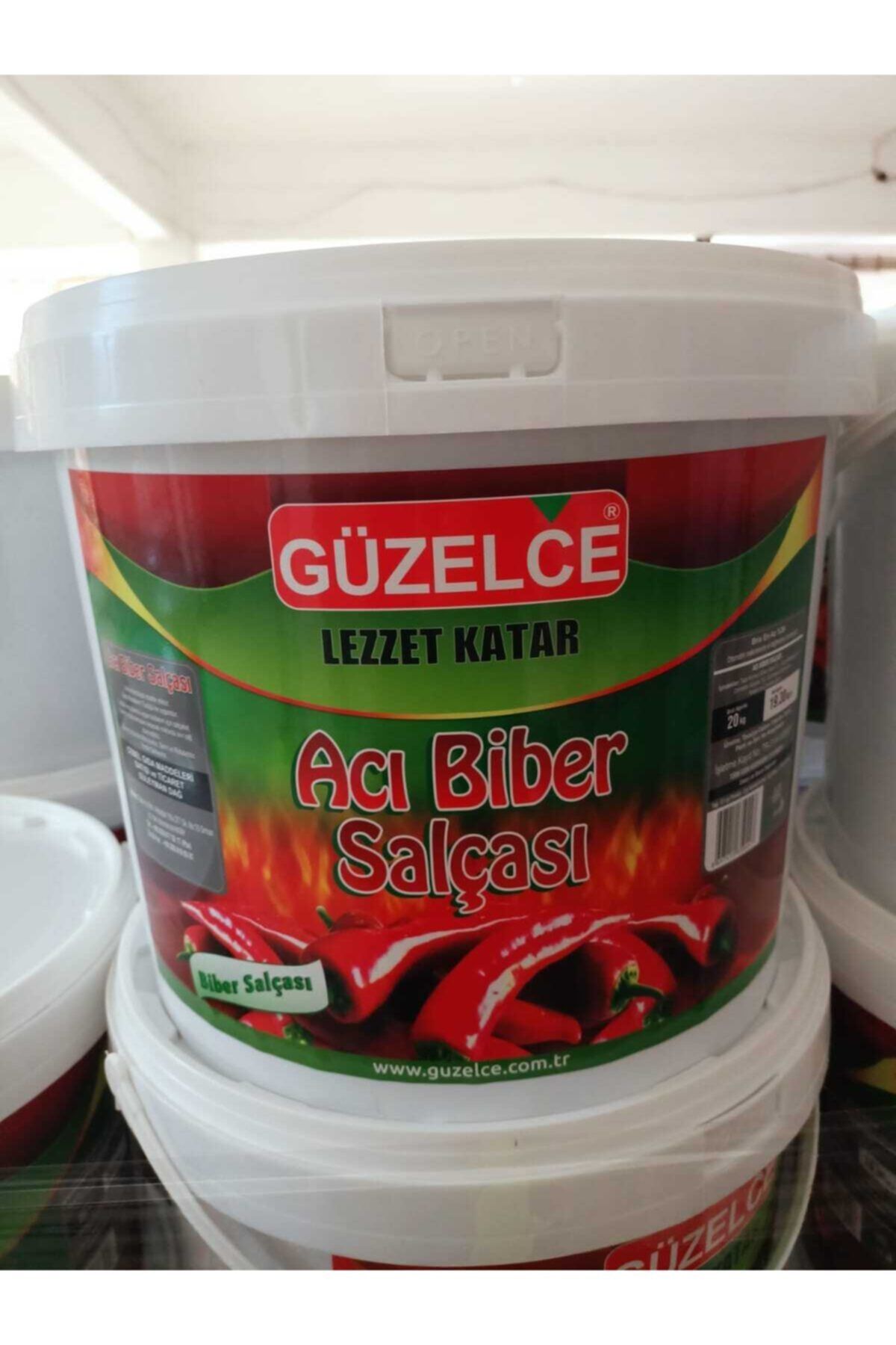 Güzelce Acı Biber Salçası