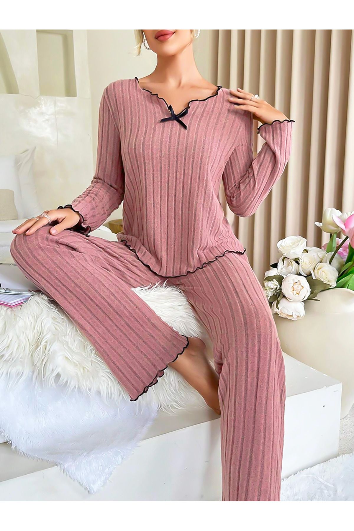 Gül Kurusu Pamuklu Fiyonk Detaylı Pijama Takımı