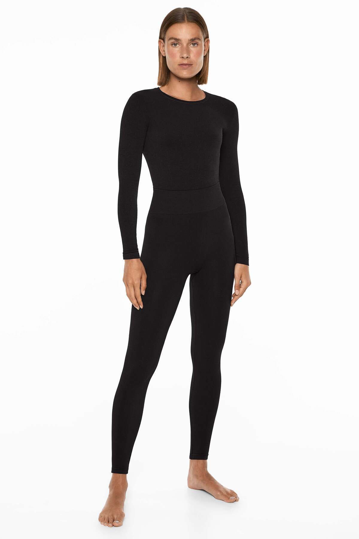 Performance seamless base layers tayt