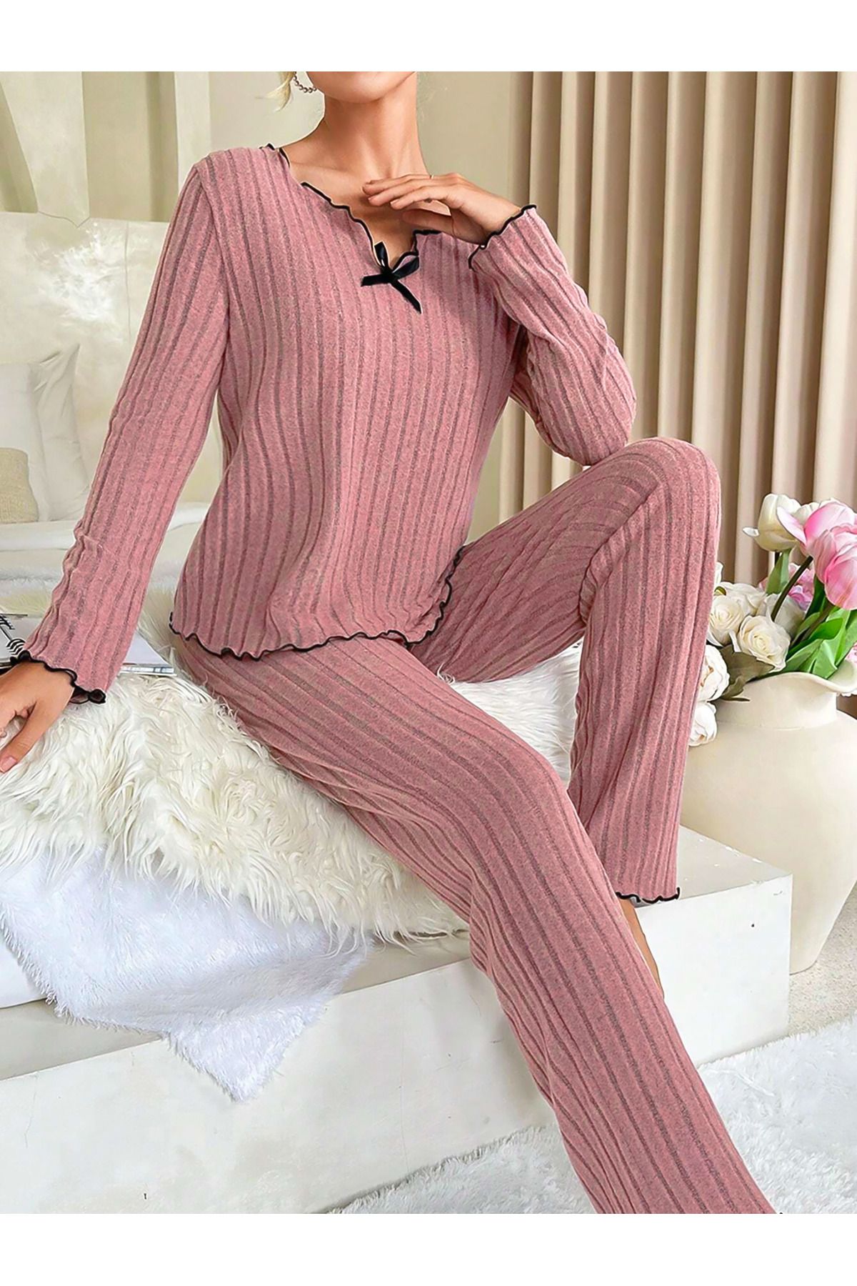 Gül Kurusu Pamuklu Fiyonk Detaylı Pijama Takımı