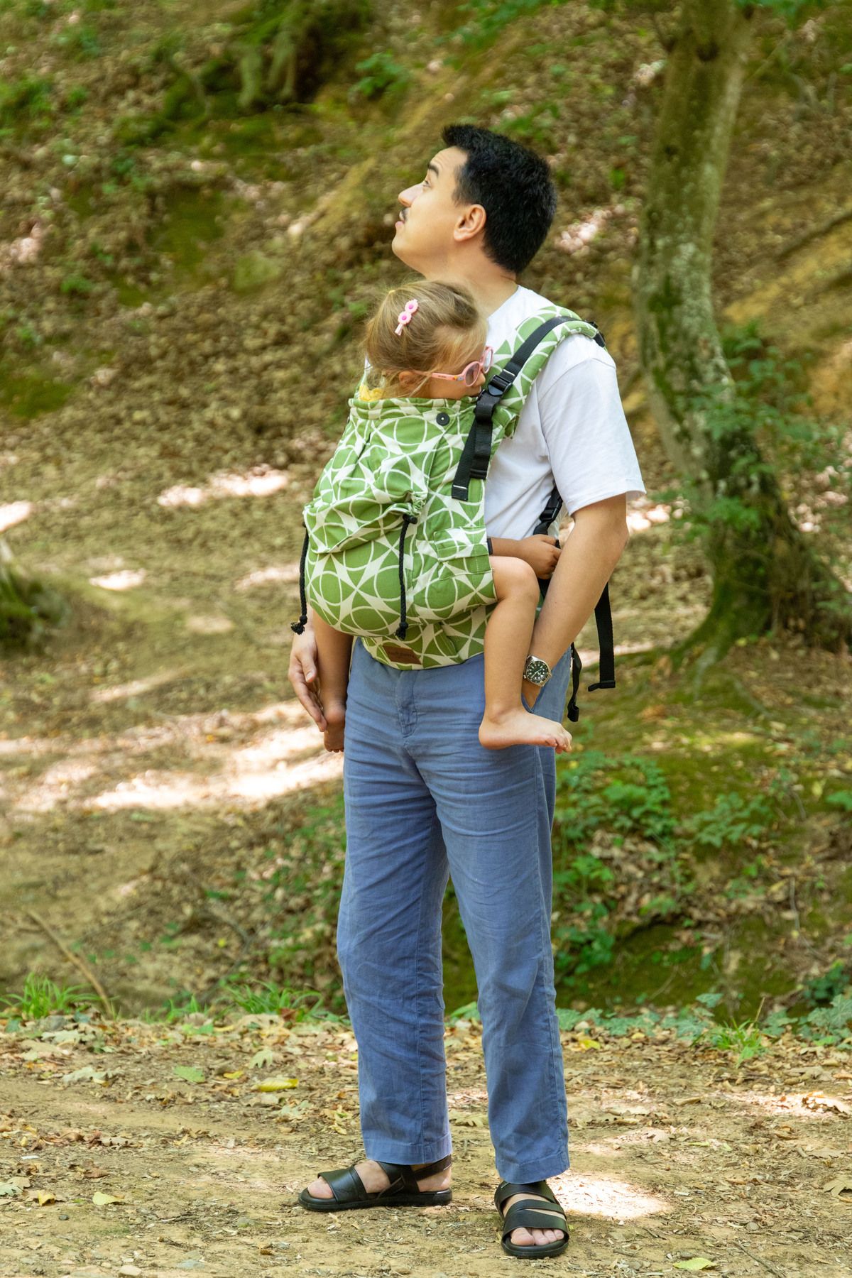 Huggy Plus Toddler Size Carrier - Marble Cedar