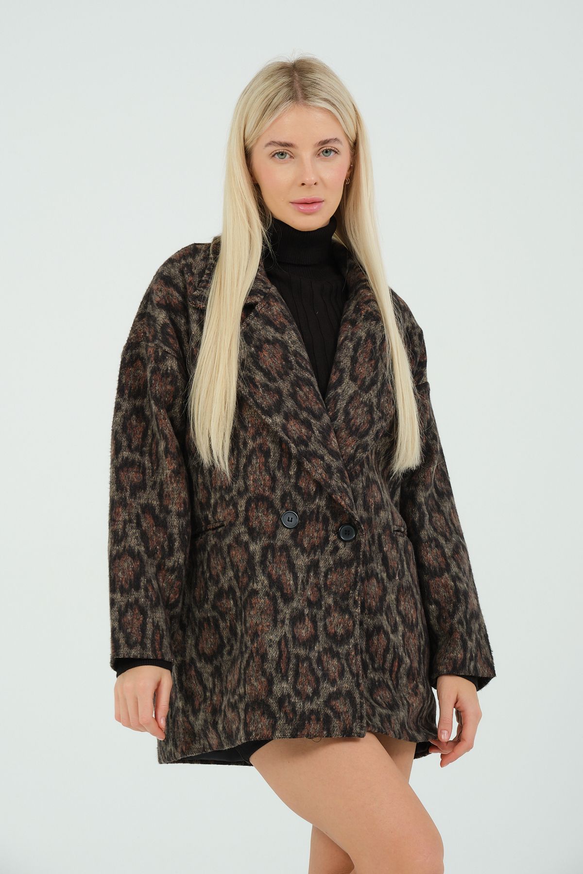 Leopar Desenli Oversize Kaşe Kaban