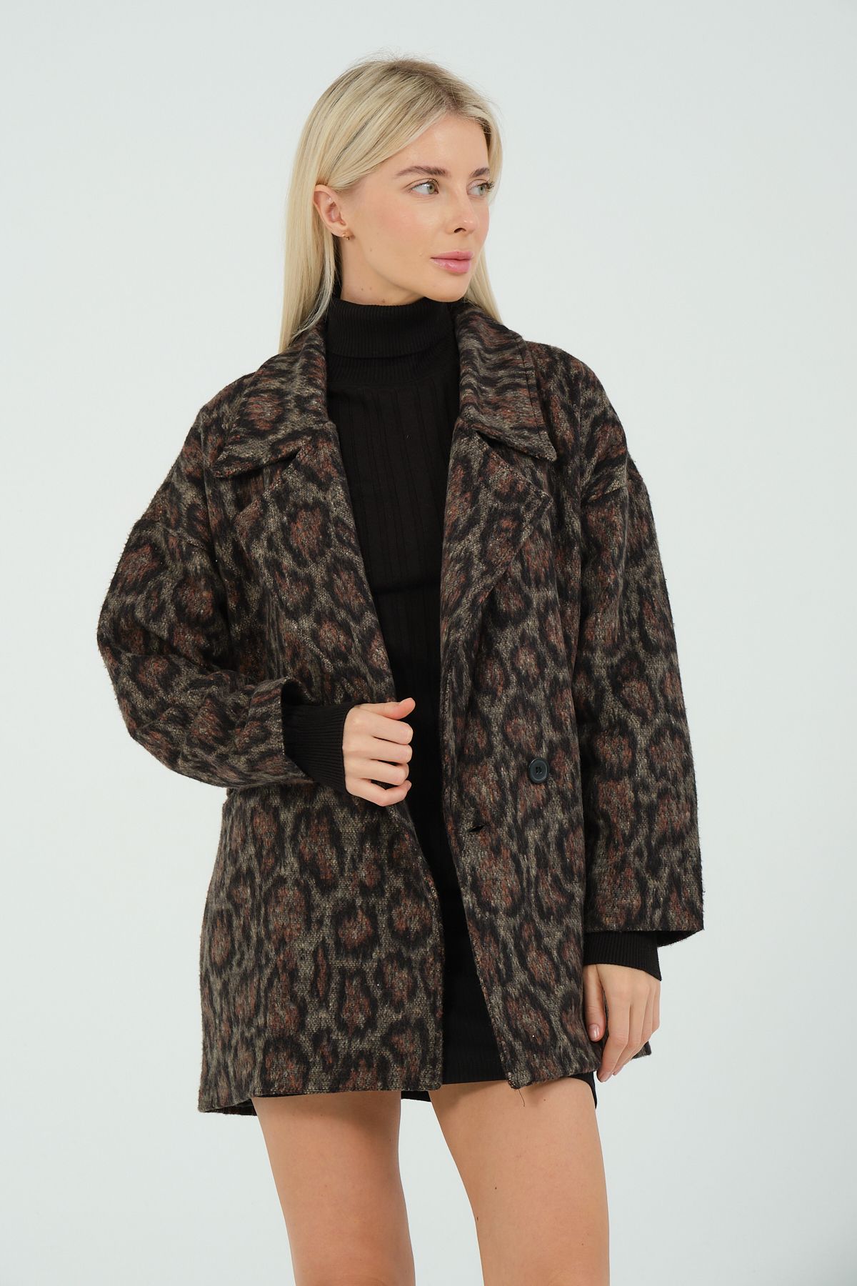 Leopar Desenli Oversize Kaşe Kaban