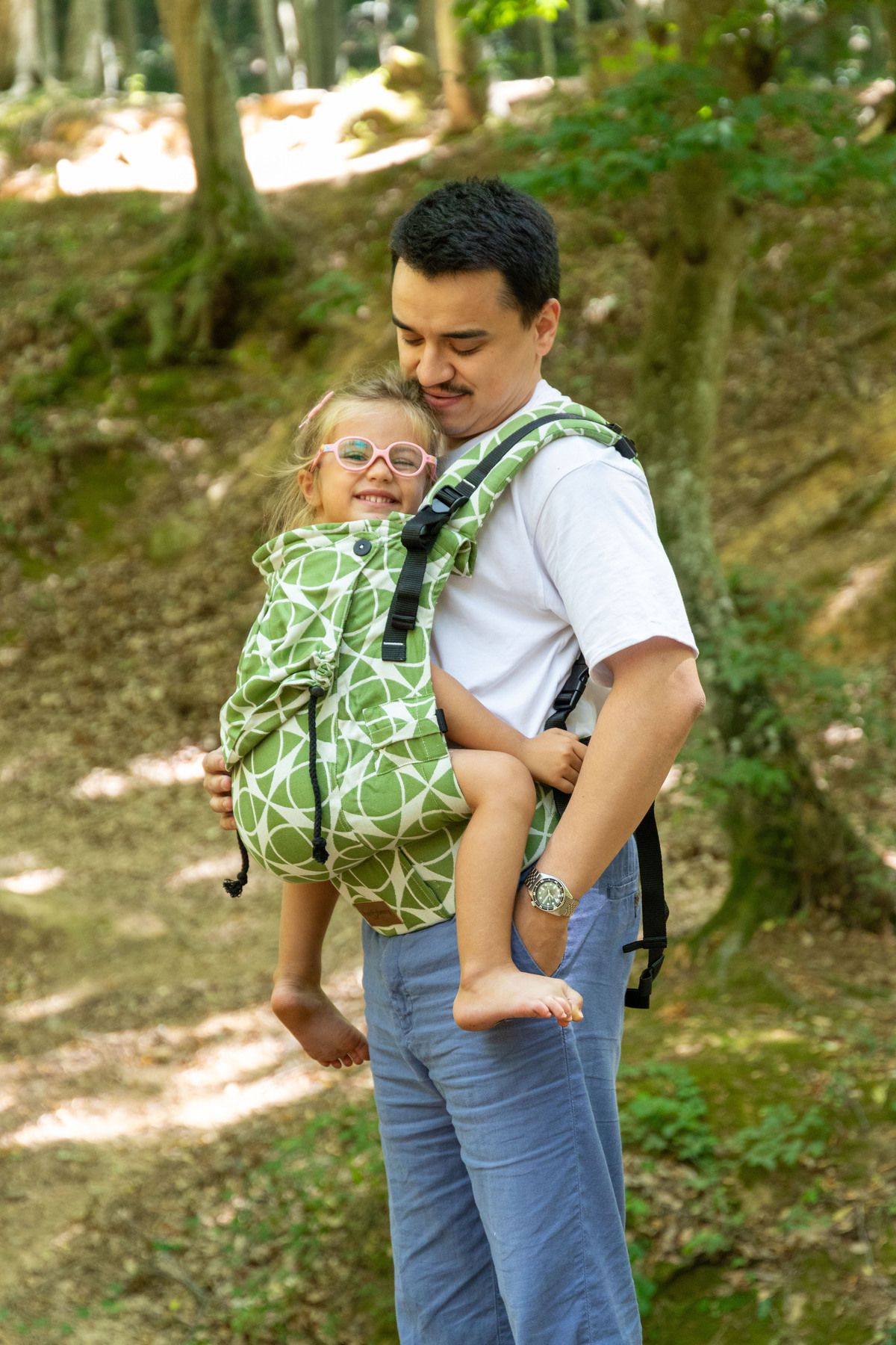 Huggy Plus Toddler Size Carrier - Marble Cedar