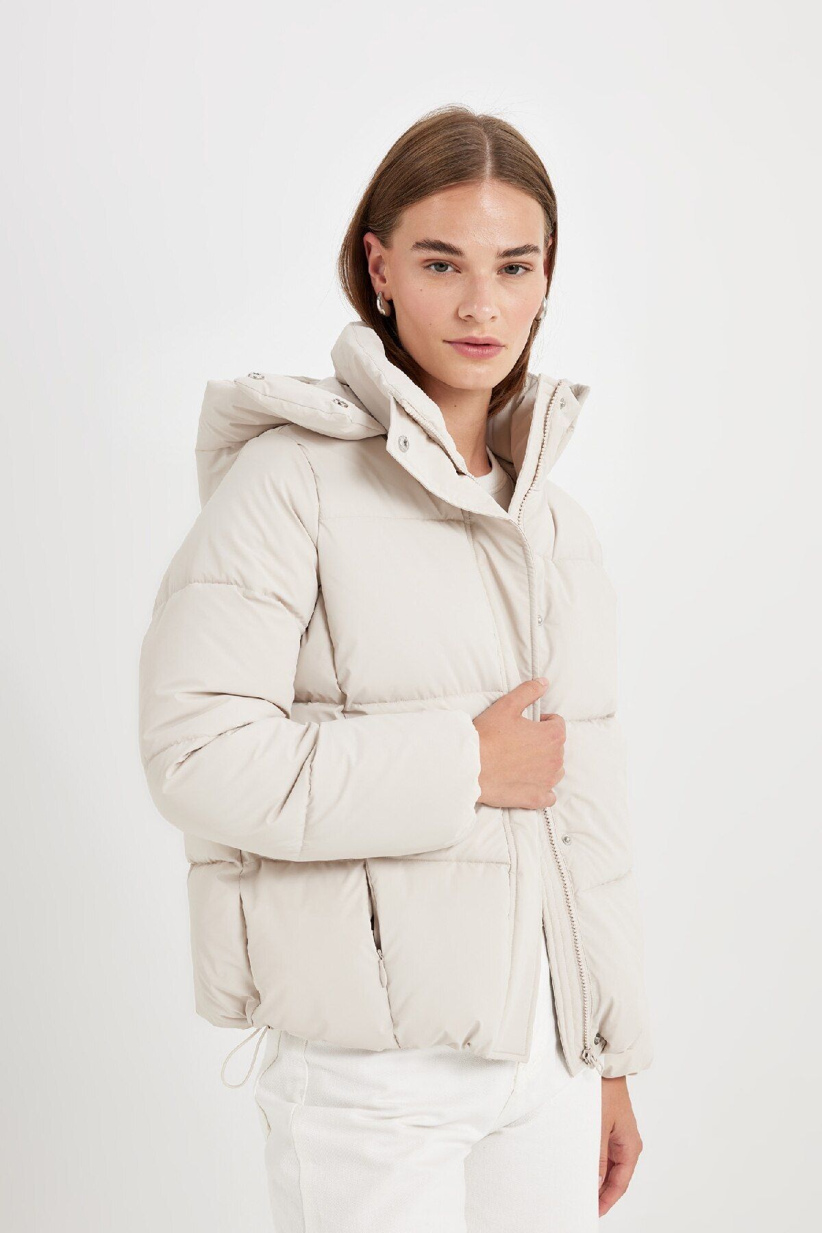 Su Itici Puffer Şişme Mont Oversize Geniş Kalıp Kapüşonlu Fermuarlı Çıtçıtlı A4090ax24wn