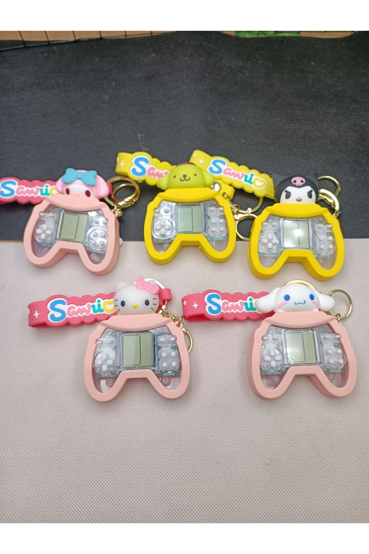 sanrio kawaii tetris oyunlu anahtarlık oyun konsol mini tetris oyunlu lüx anahtarlık hediyelik 1adet