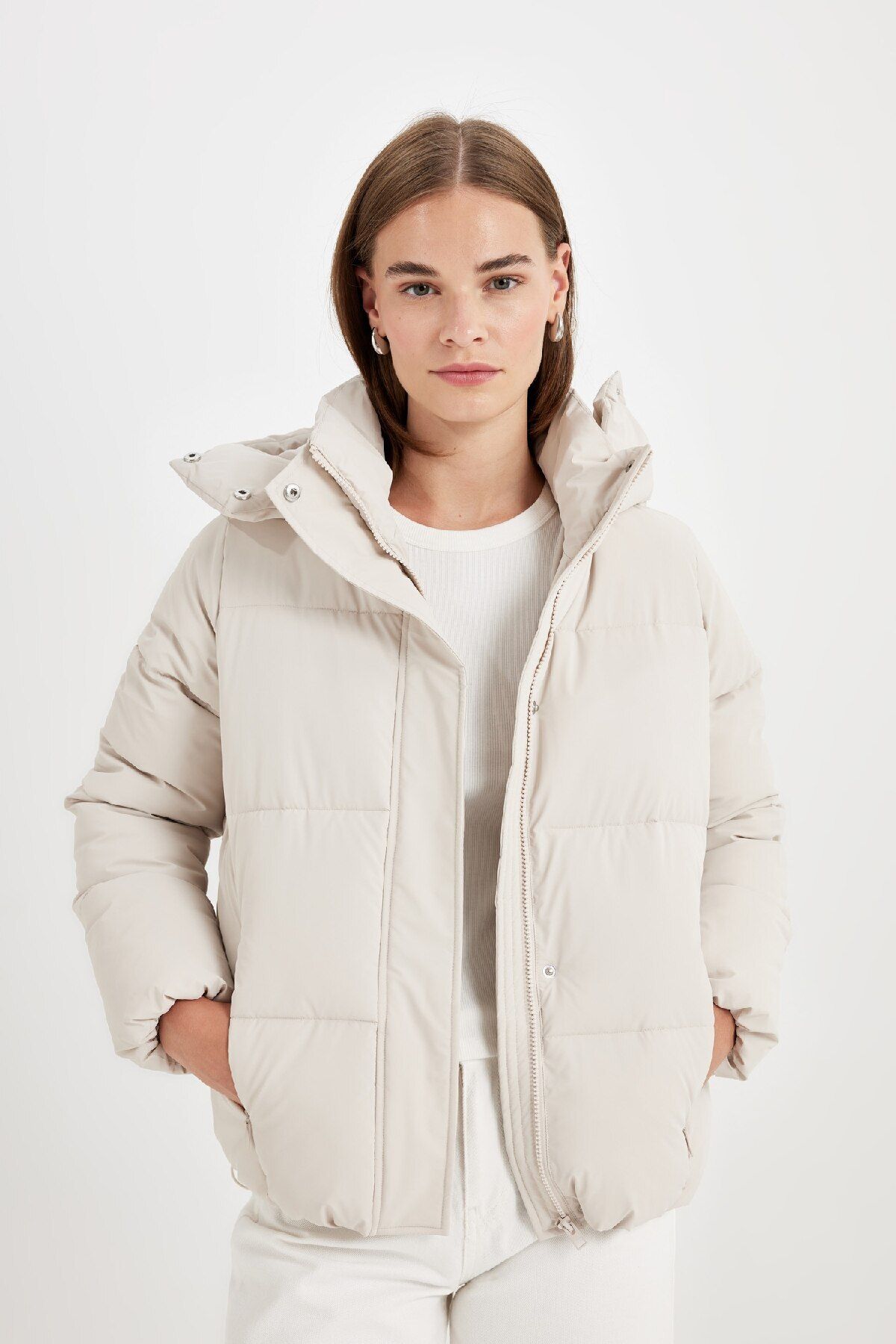 Su Itici Puffer Şişme Mont Oversize Geniş Kalıp Kapüşonlu Fermuarlı Çıtçıtlı A4090ax24wn