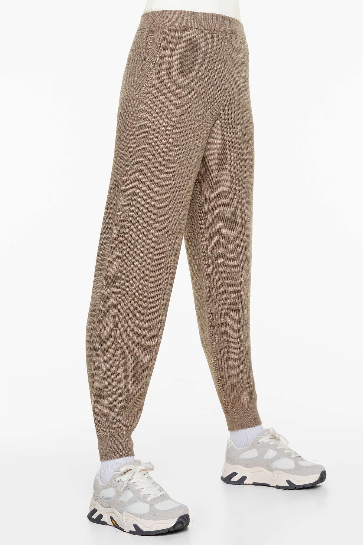 Oysho Triko jogger pantolon