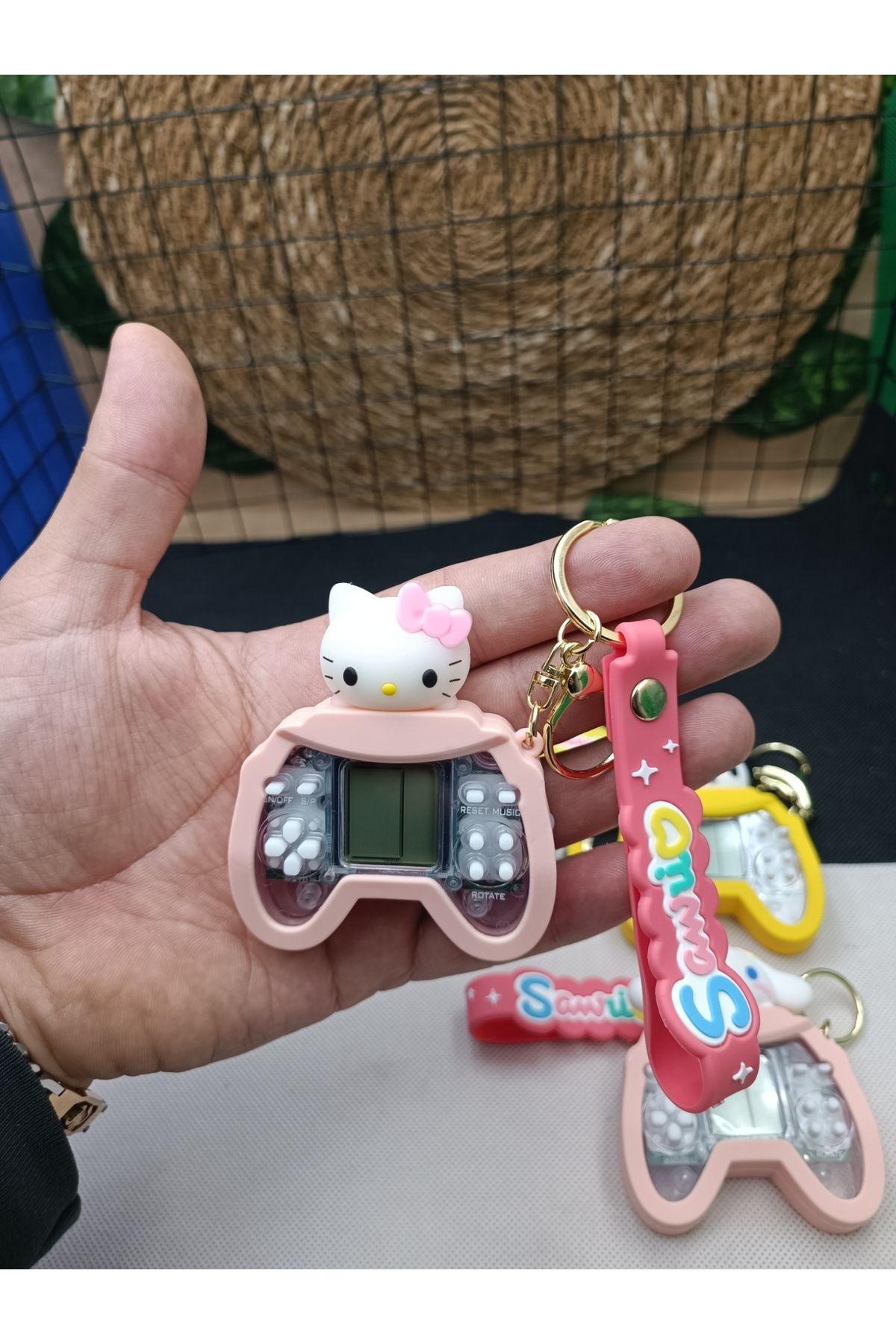 sanrio kawaii tetris oyunlu anahtarlık oyun konsol mini tetris oyunlu lüx anahtarlık hediyelik 1adet