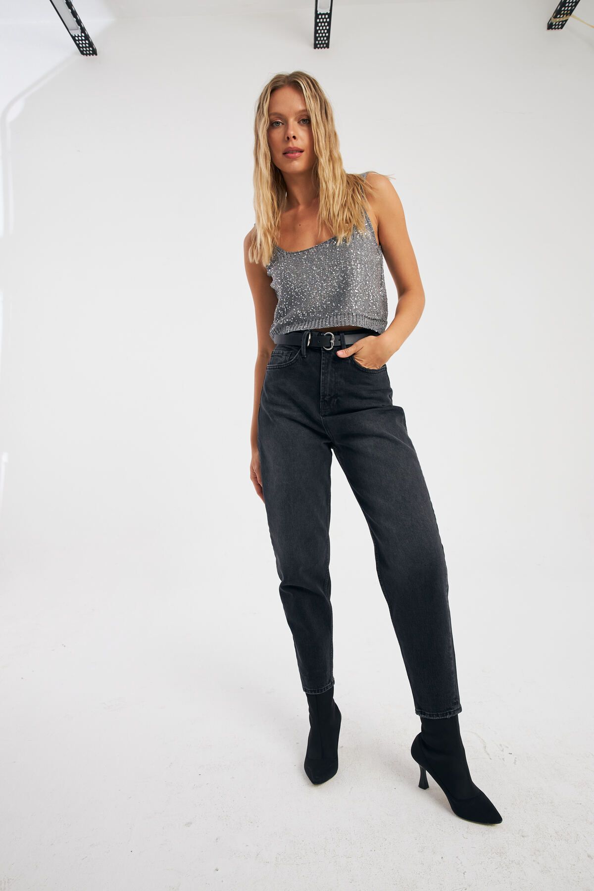 Siyah Taş Yıkama Slouchy Jeans