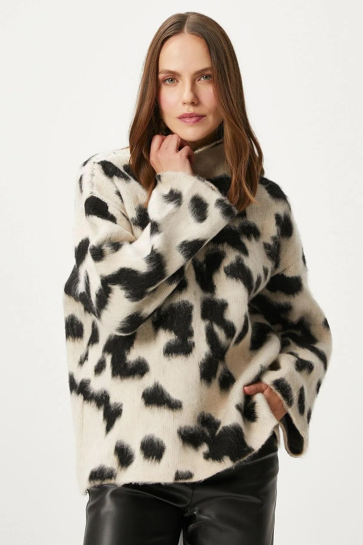 Kadın Oversize Yumoş Leopar Kazak