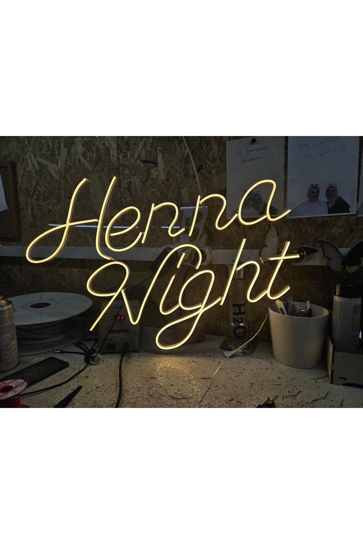 Henna Night Neon Led Işıklı Duvar Dekarasyon 50*70 cm