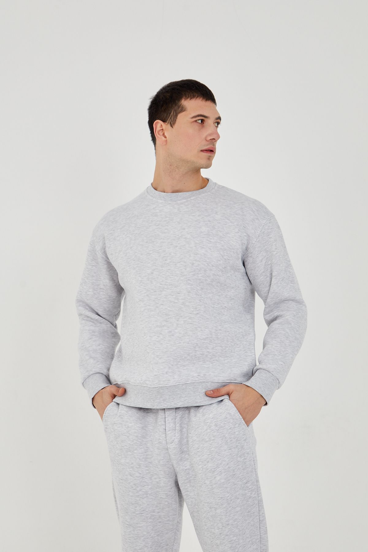 ÜÇ İPLİK ŞARDONLU BASİC SWEAT