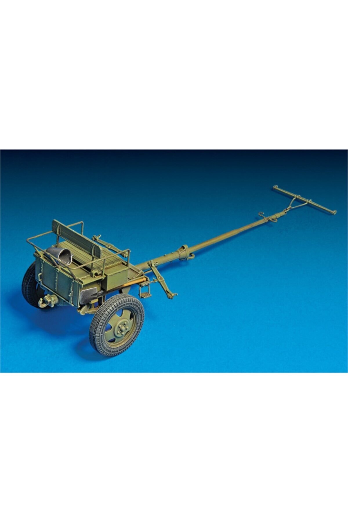 MiniArt Sovyet Top Arabası 52-r-353m, 1942