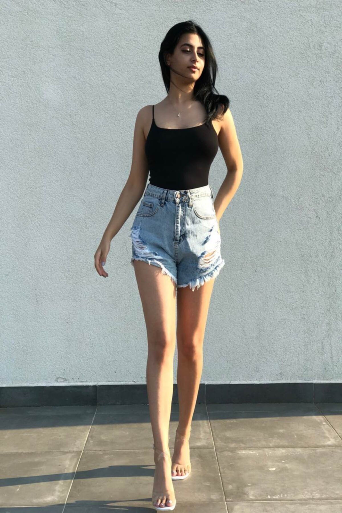 Baluxe Kadın Buz Mavi Yırtmaç Denim Şort