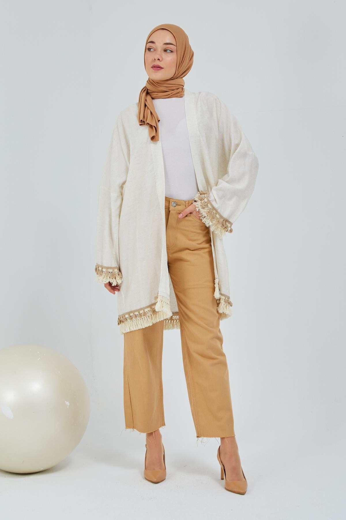meqlife Püskül Detaylı Kimono - Beyaz