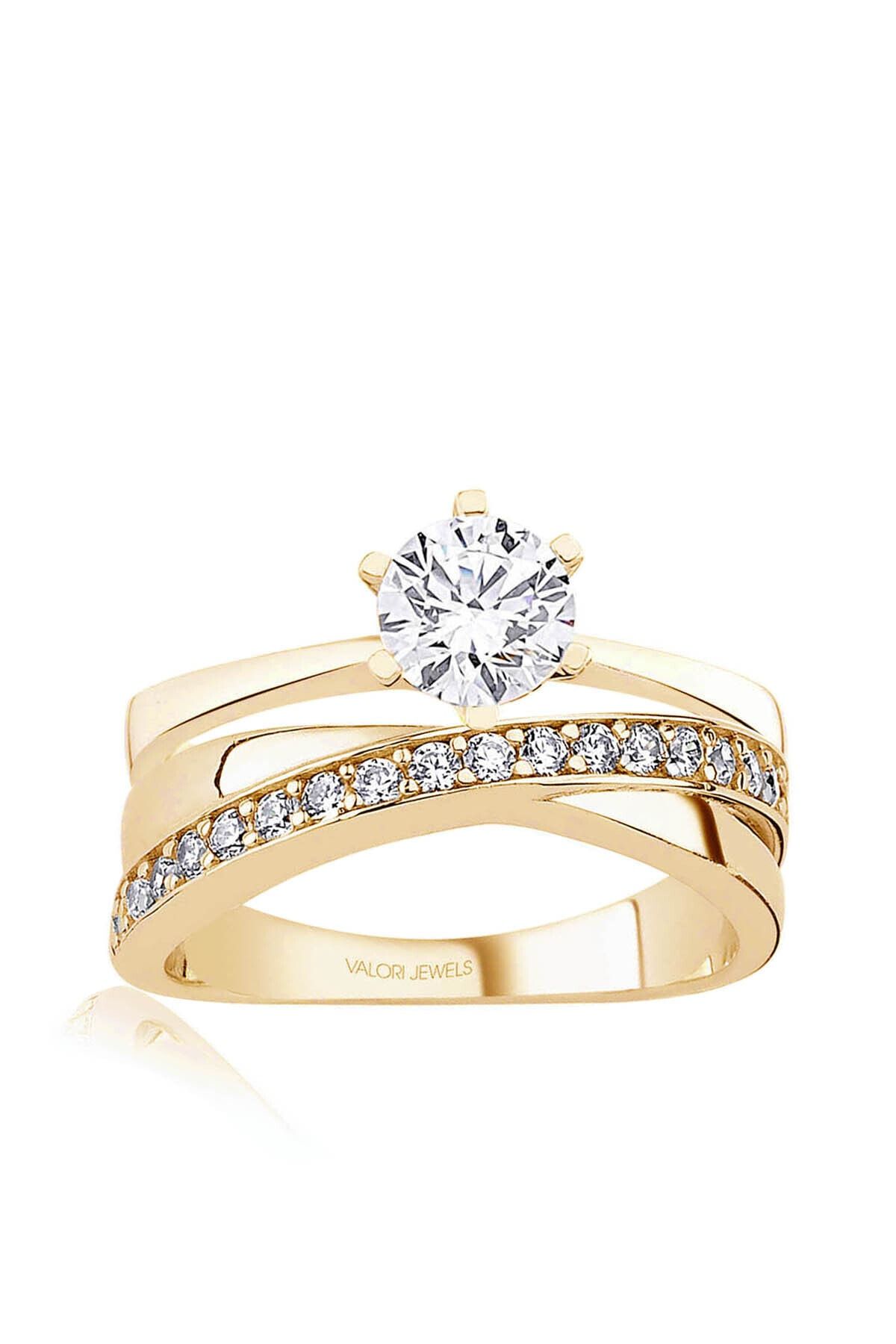 Valori Jewels Altı Tırnak 0.75 Karat Tektaş Ve Çapraz Altın Rengi Gümüş Yüzük Kombini