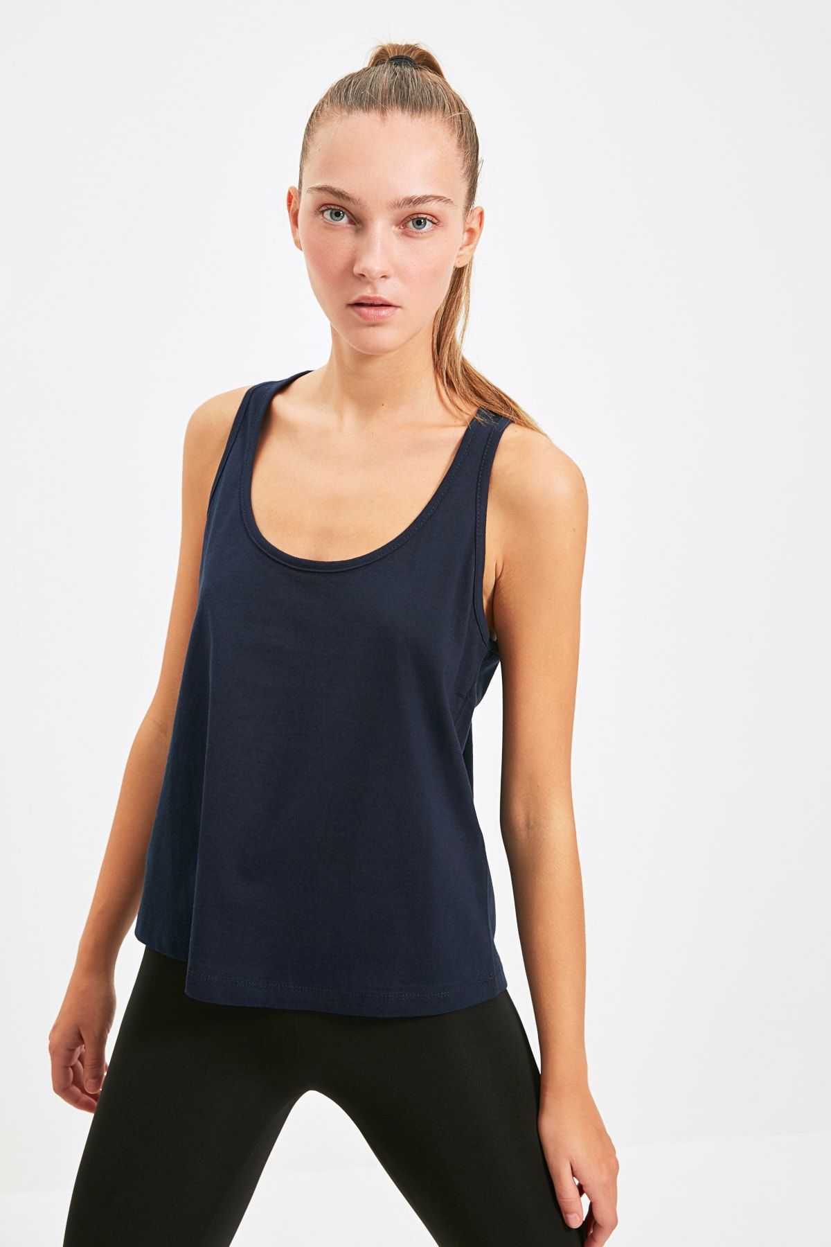 TRENDYOLMİLLA Lacivert Halter Yaka Spor  Atlet TWOAW22AL0020