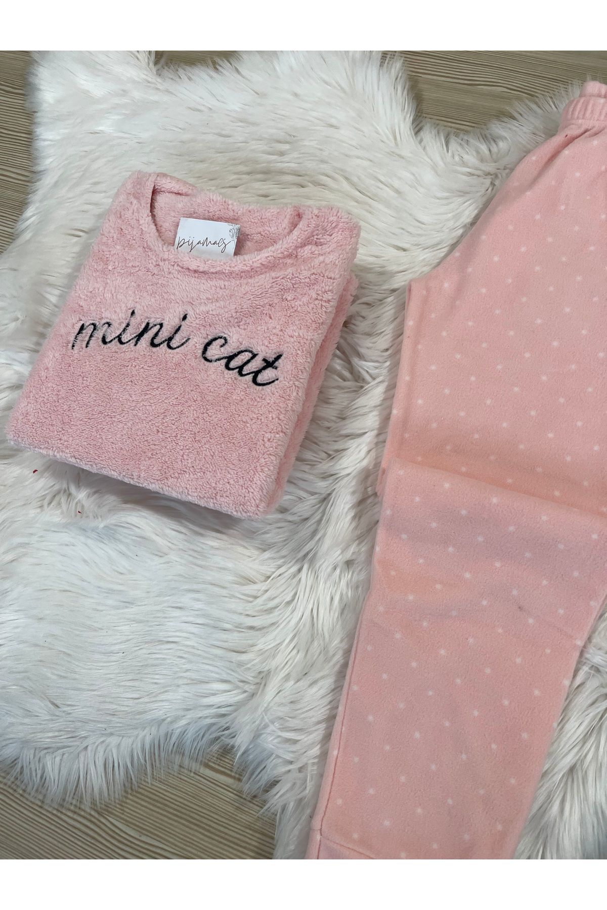 Açık Pembe  Mini Cat Desenli Ön Peluş Detaylı Polar Pijama Takımı