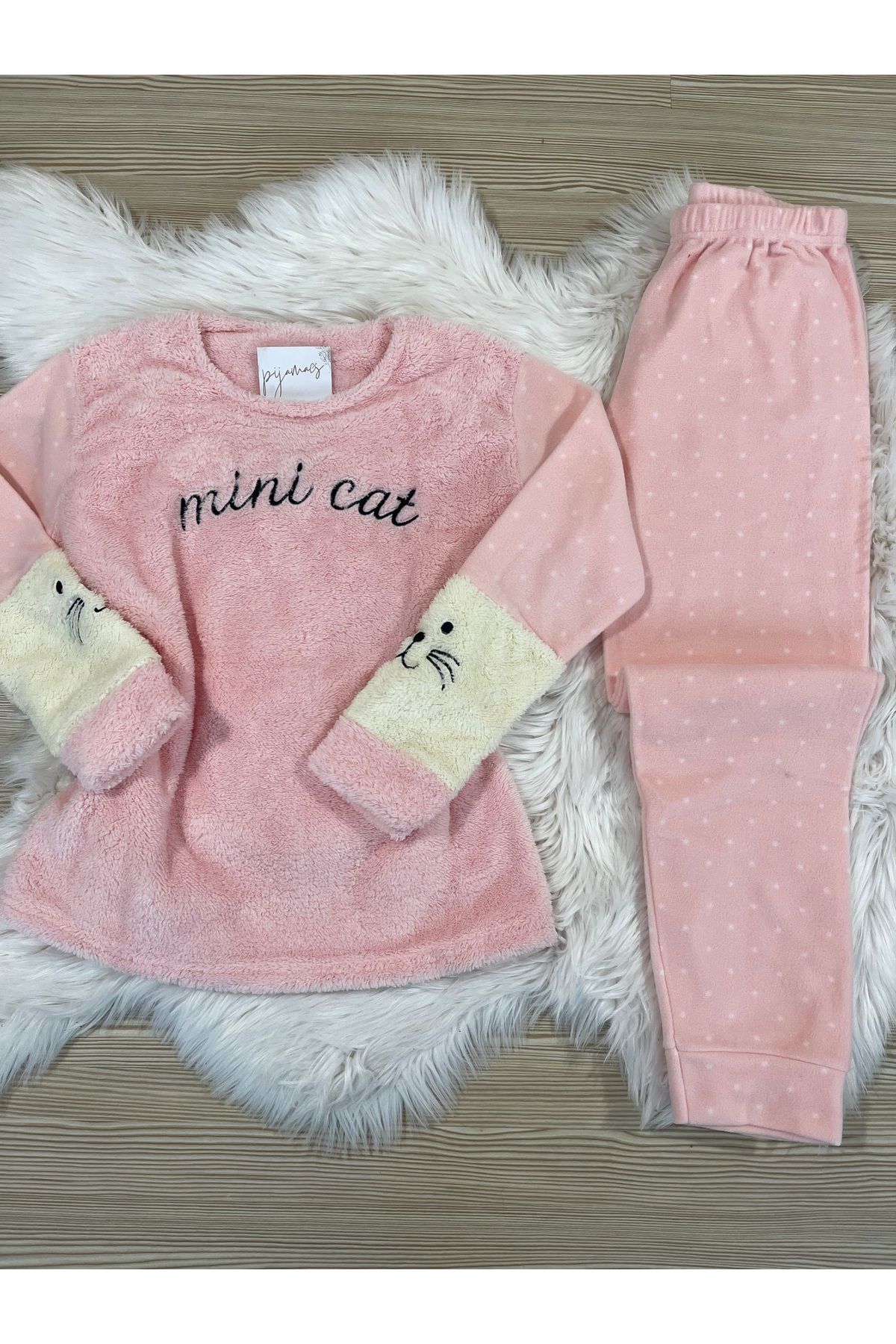 Açık Pembe  Mini Cat Desenli Ön Peluş Detaylı Polar Pijama Takımı