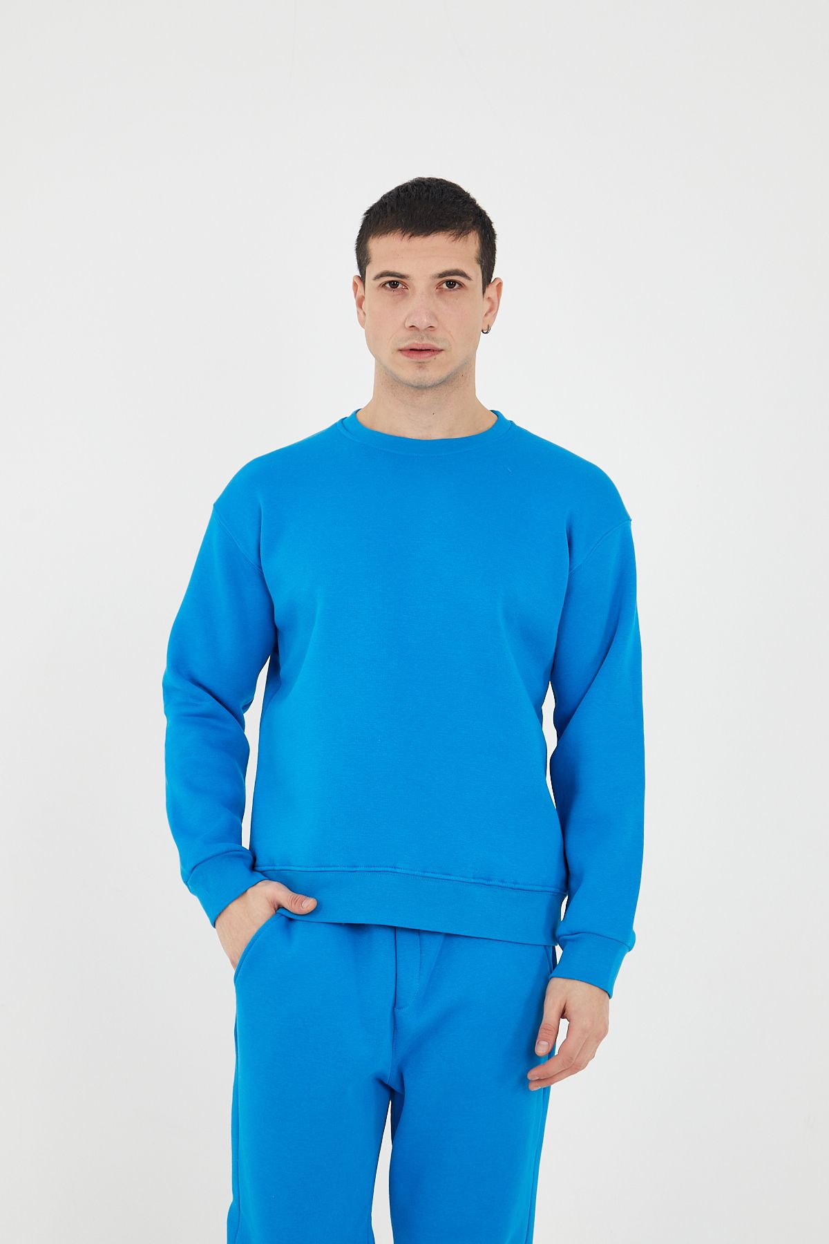 ÜÇ İPLİK ŞARDONLU BASİC SWEAT