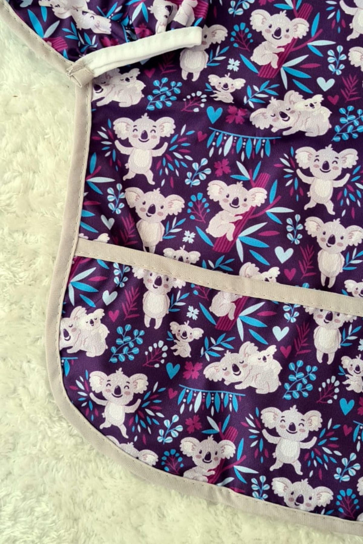 Koala Desenli Sıvı Geçirmez Unisex Aktivite ve Mama Önlüğü 6-24 Ay