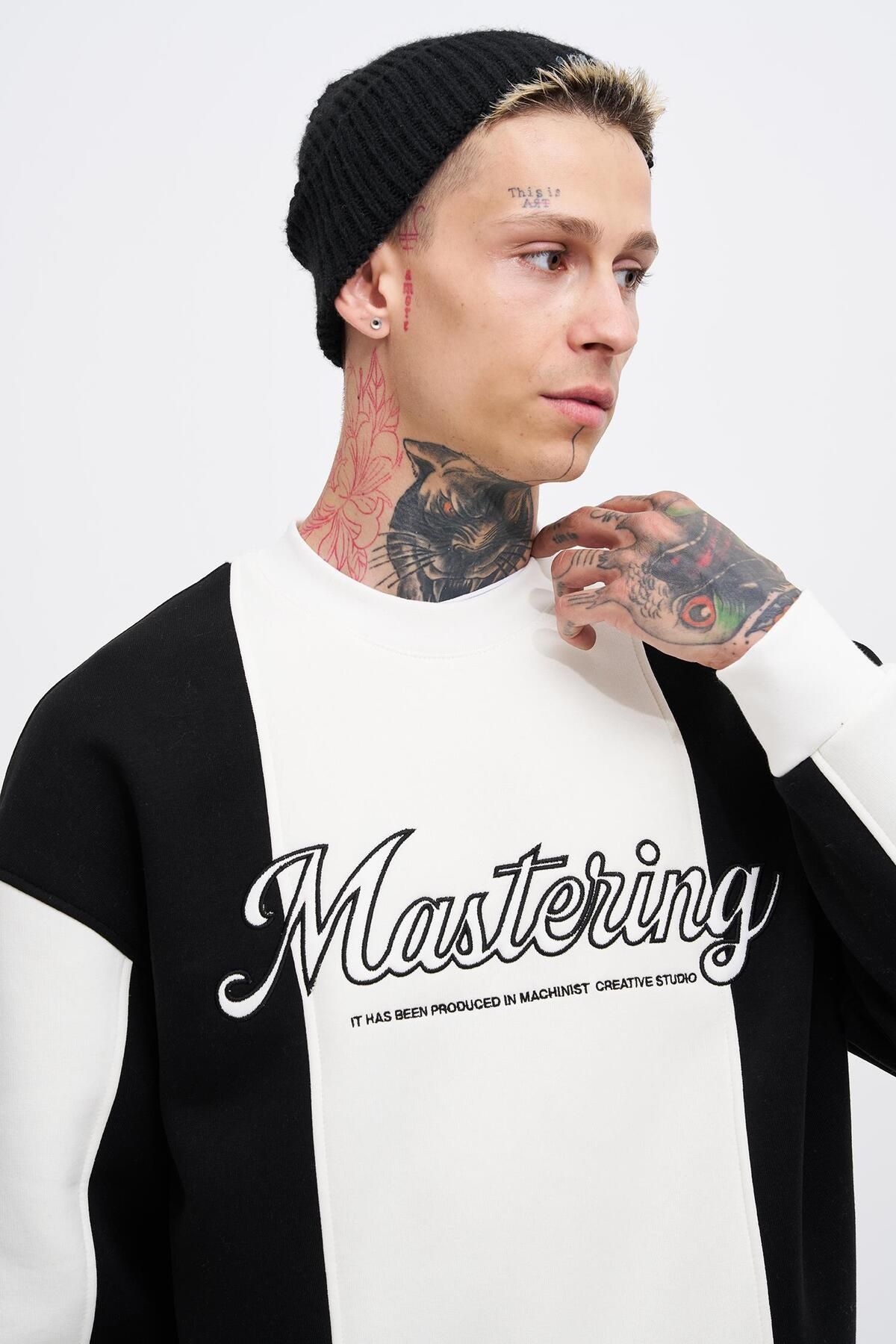 Erkek Mastering Slogan Embroidery Sweat ECRU-BLACK