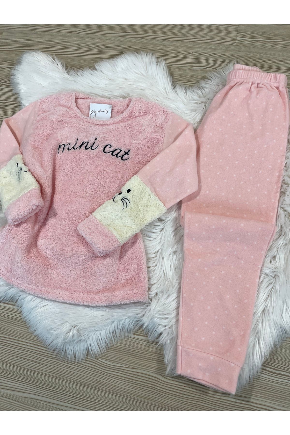 Açık Pembe  Mini Cat Desenli Ön Peluş Detaylı Polar Pijama Takımı