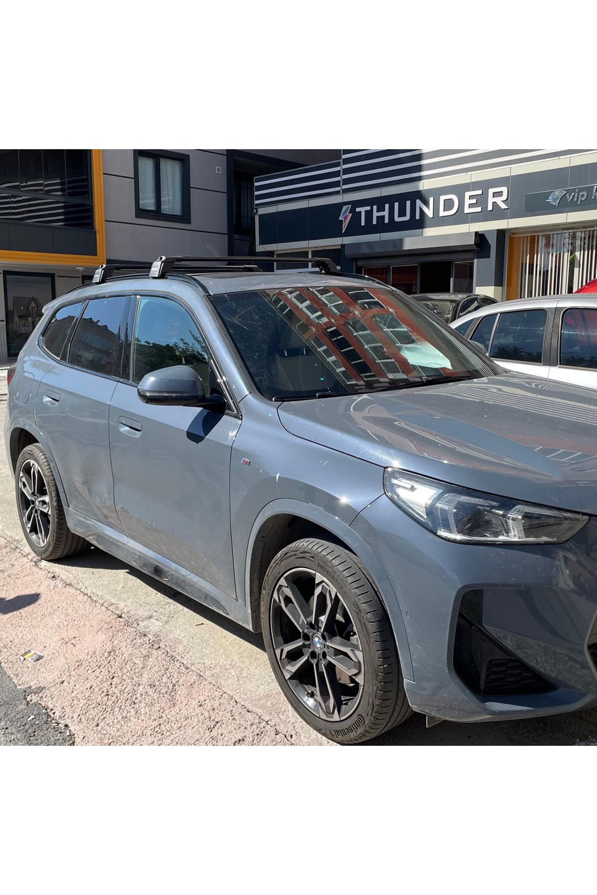 BMW X3 2018 ve Sonrası TRX2 Plus Thunder Carrier Kilitli Ara Atkı Taşıyıcı Tavan Barı Gri