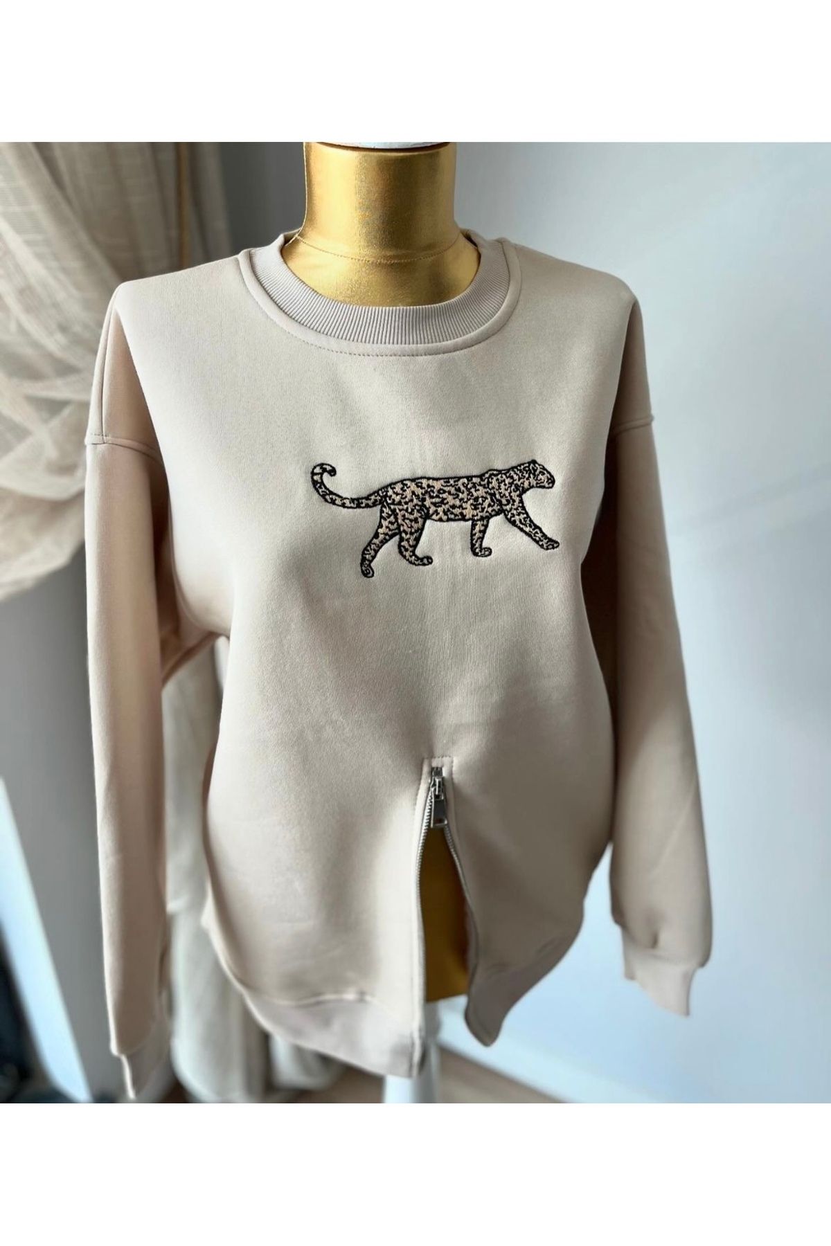 Taş rengi leopar sweetshirt