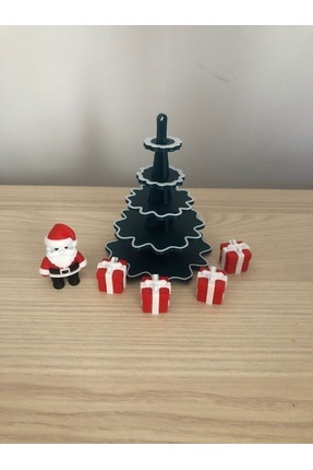 YILBAŞI DEKORASYON SETİ NOEL BABA, ÇAM AĞACI VE MİNİ HEDİYE KUTUSU Image 0