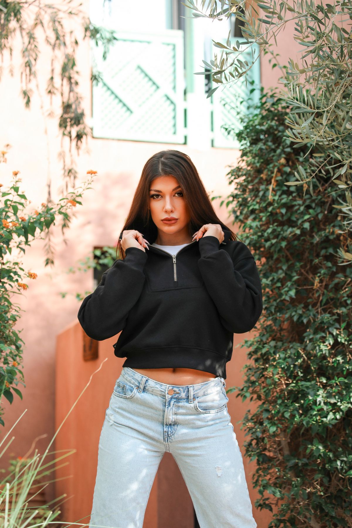 Alegre Noir Loose Fit Yarım Crop Fermuarlı Sweatshirt