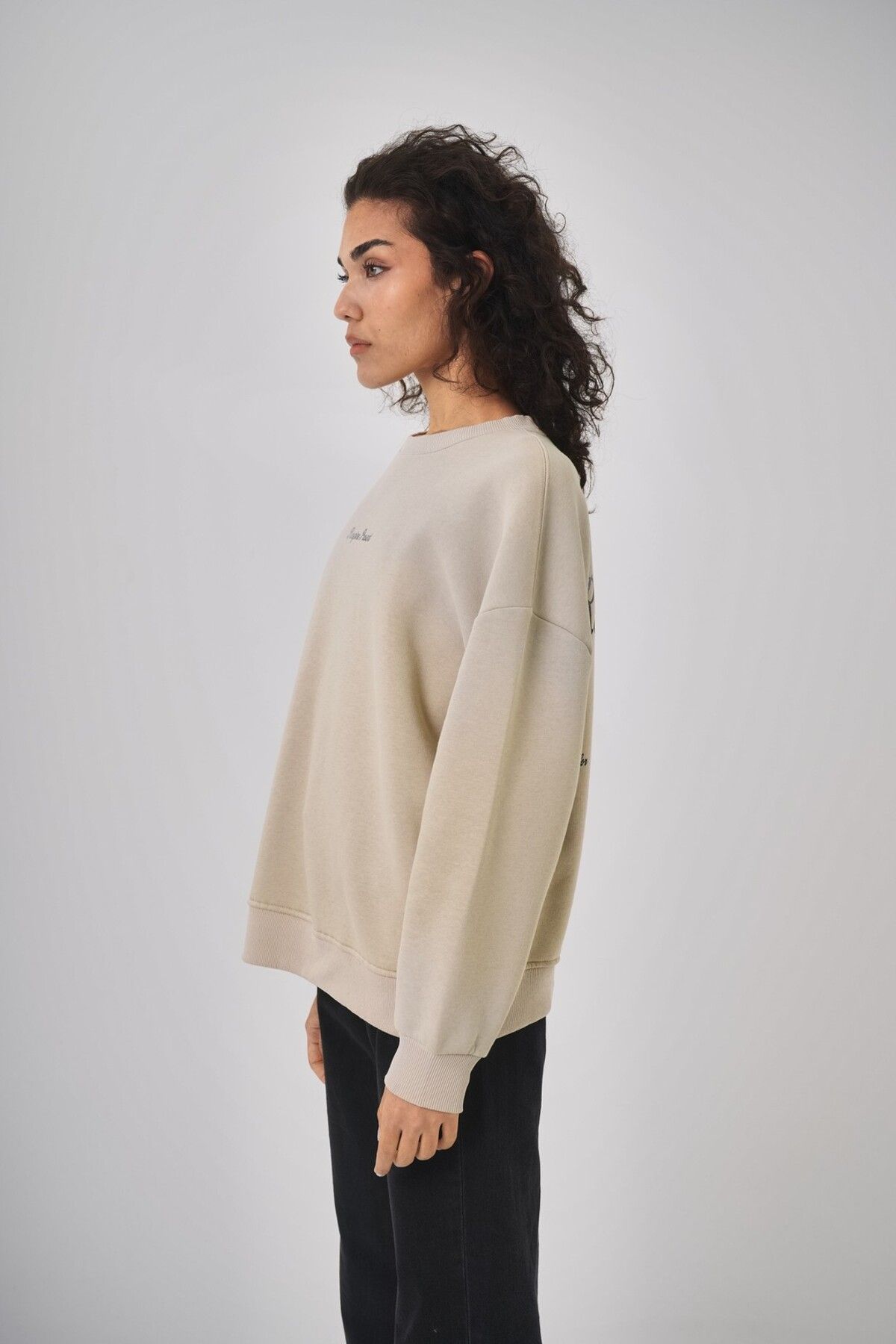 Kadın Oversize Respire Present Yazılı Sweatshirt