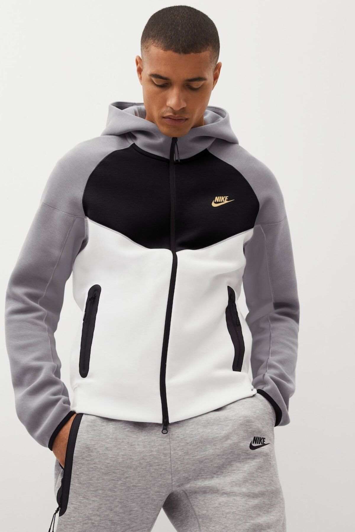 Nike Erkek Sportswear TechFleece Fz Windrunne...