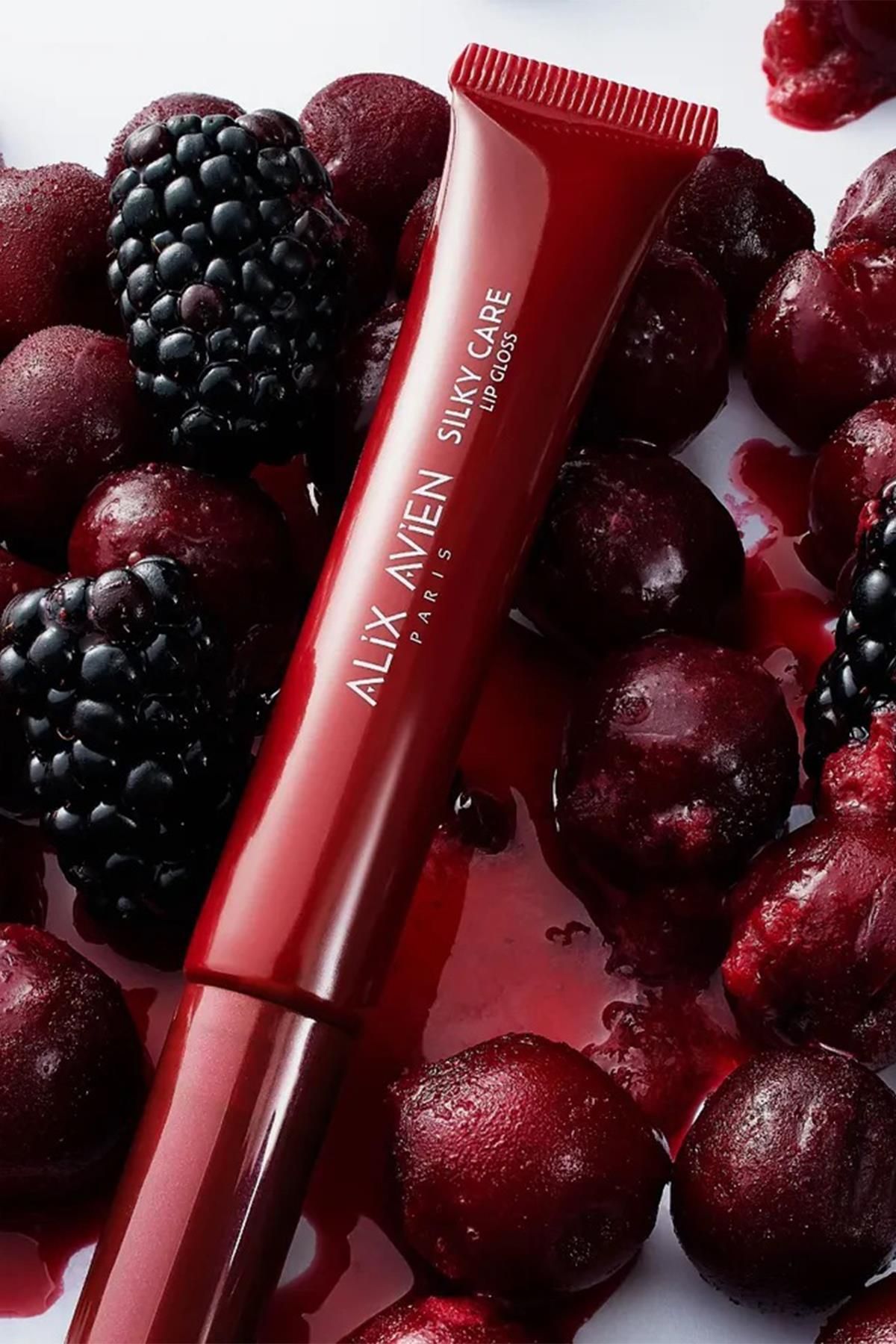 Silky Care Lipgloss 309 - Sweet Cherry - Yumuşak Pürüzsüz Görünüm - Koruyucu Ve Nemlendirici Etki