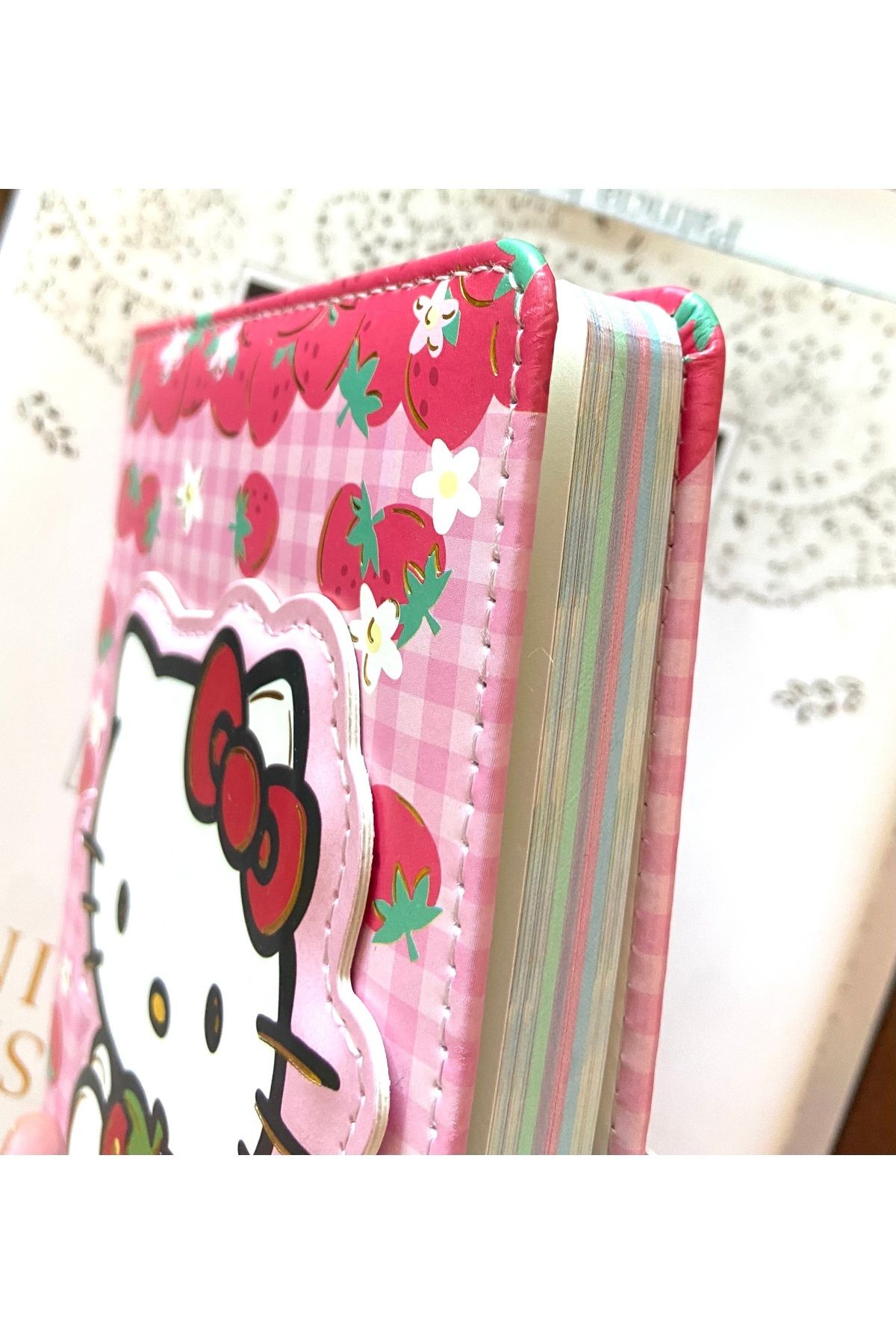 Hello Kitty Çıtçıtlı Defter