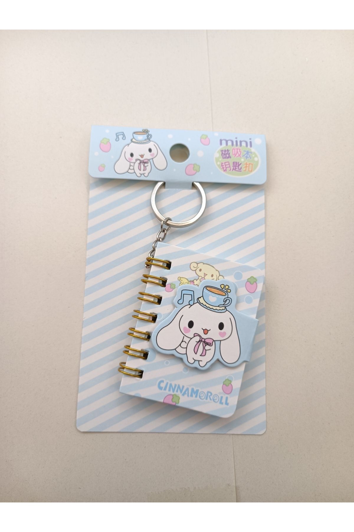 sanrio kuromi mini anahtarlık'lı defter mıknatıslı kapaklı tatlı ve minik hediyelik a kalite 1adet