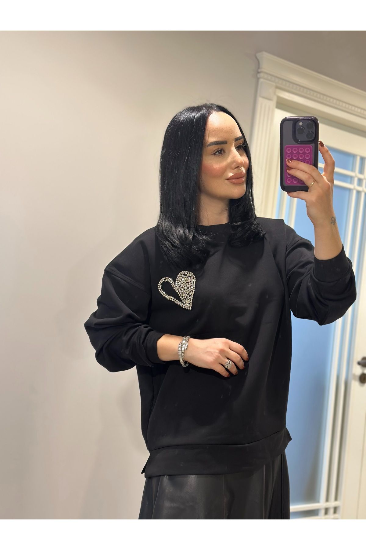 hazal olgun Siyah Taş DetaylıKadın Sweatshirt