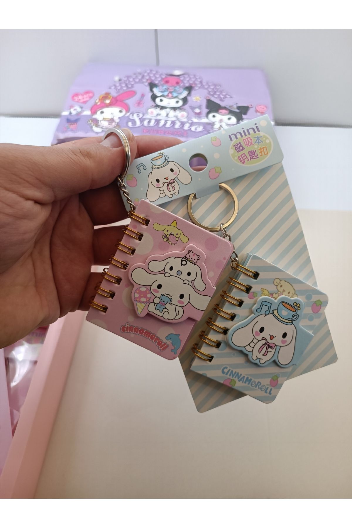 sanrio kuromi mini anahtarlık'lı defter mıknatıslı kapaklı tatlı ve minik hediyelik a kalite 1adet