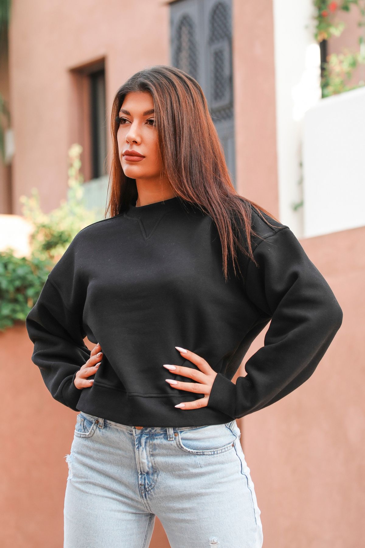 Bonita Noir Oversize Yarım Crop Sweatshirt