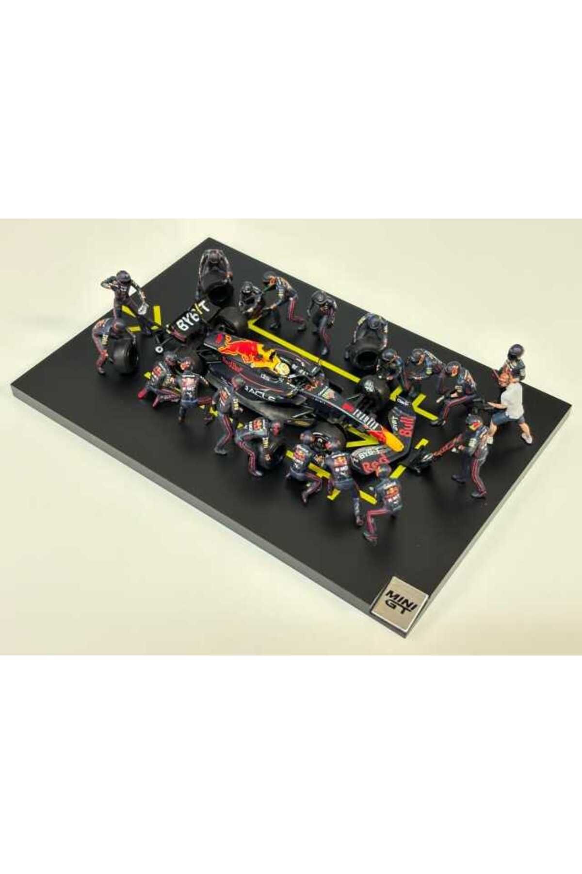 Seriredbull racing rb18 1 max verstappen pit crew set mgds0007