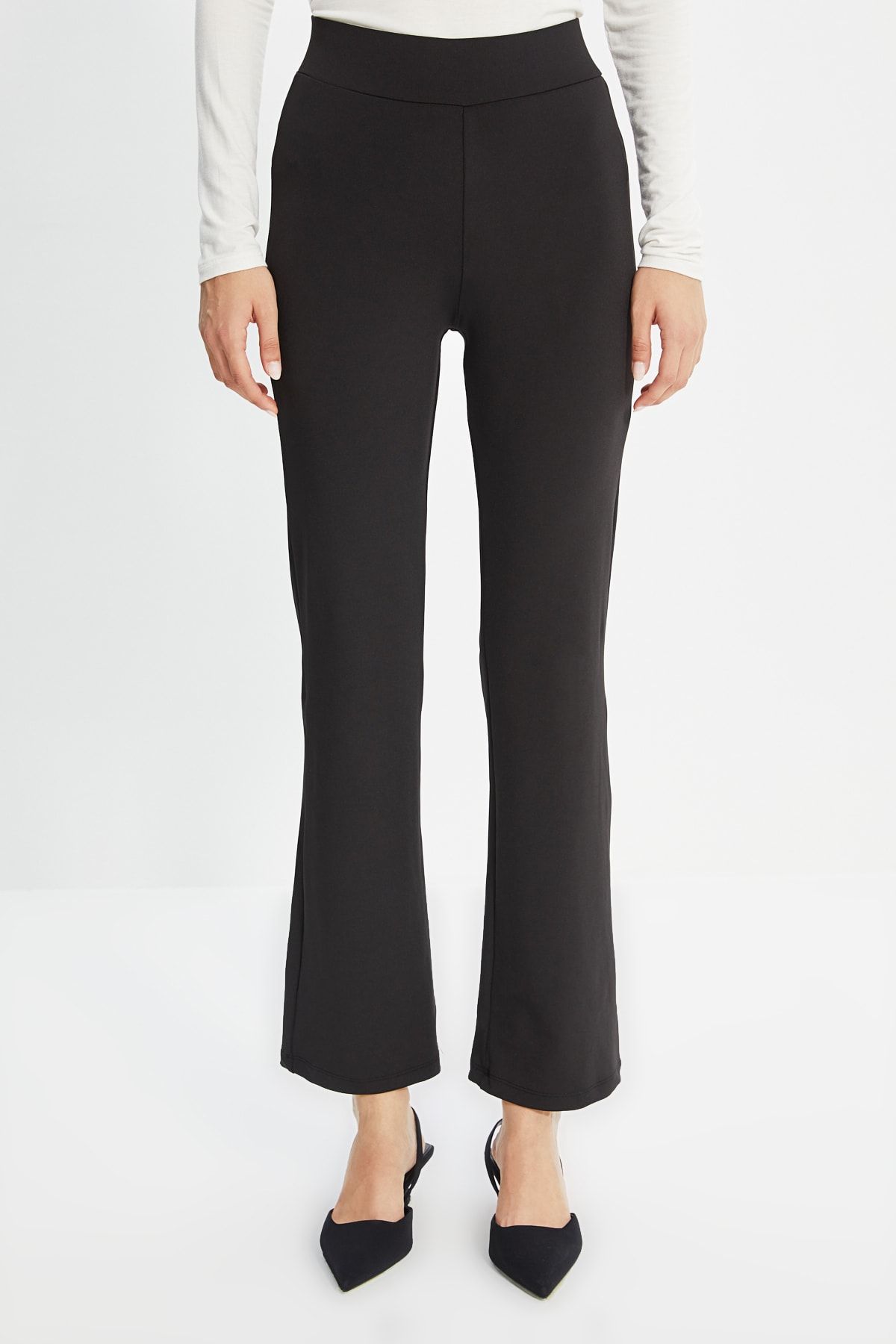 Trendyol Modest Siyah Örme Spor Tayt TCTAW22TP0003