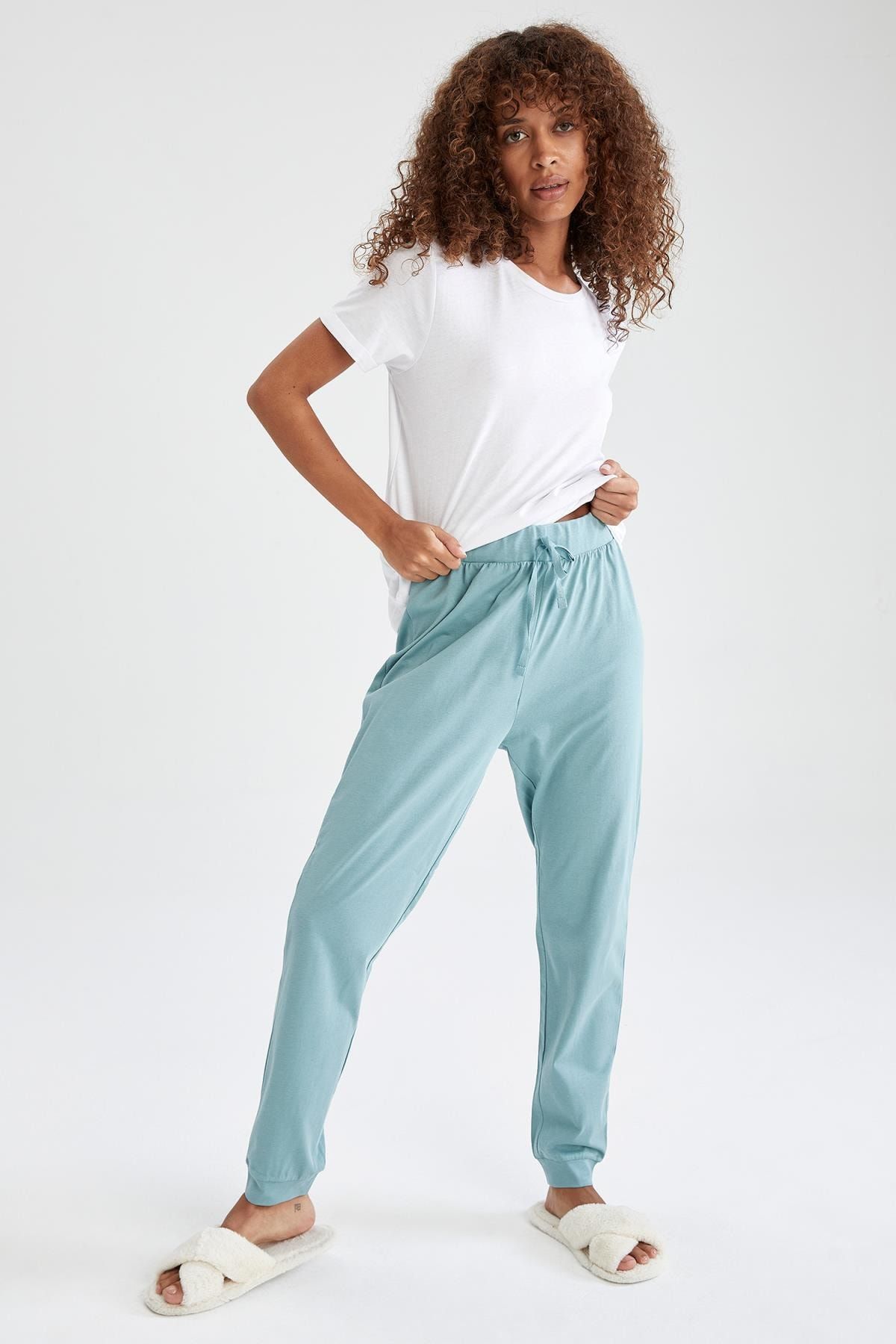 DeFacto Kadın Yeşil Beli Bağcıklı Relax Fit Jogger Eşofman Altı V5154AZ21AU