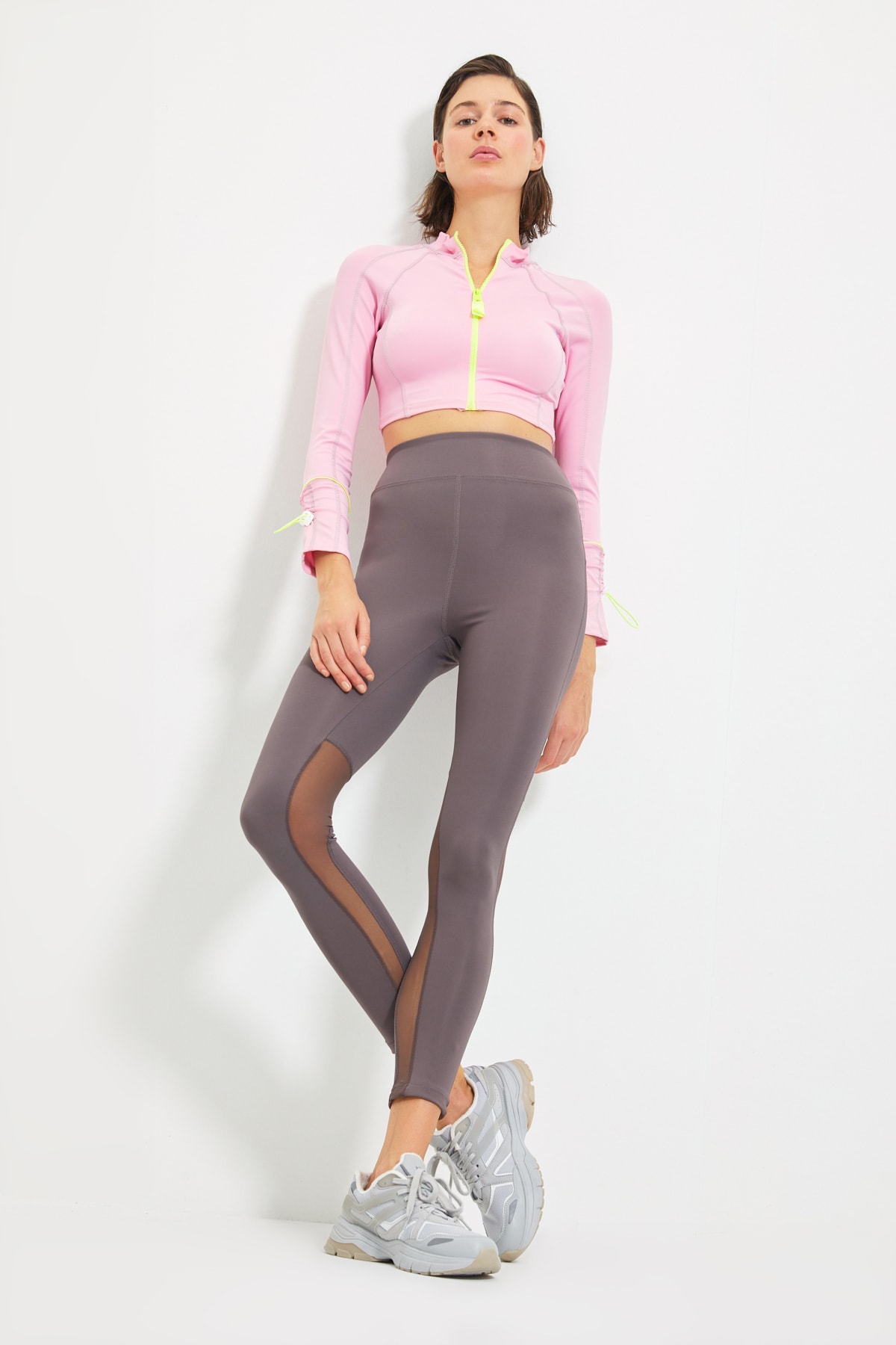 TRENDYOLMİLLA Vizon Fermuar ve Tül Detaylı Spor Tayt TWOSS19YN0216