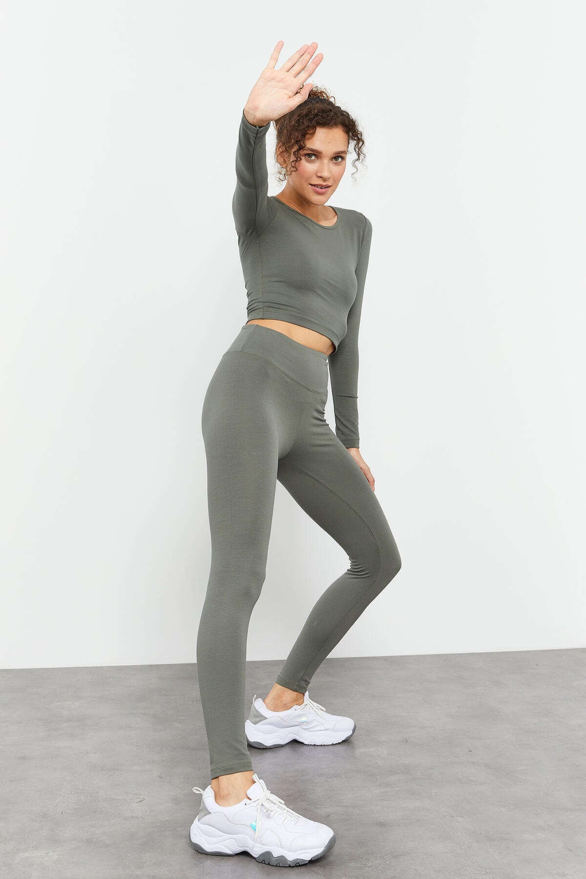 Tommy Life Çağla Kadın Yüksek Bel Uzun Kollu Crop Top Tayt Takım