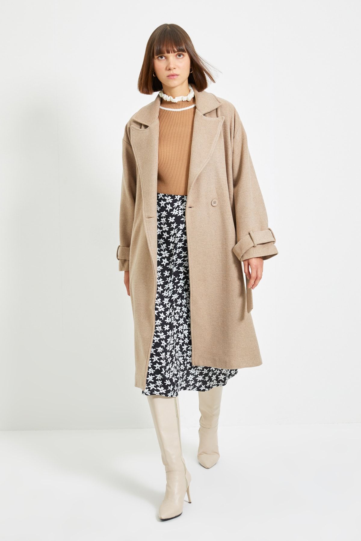 TRENDYOLMİLLA Vizon Kemerli Oversize Kaşe Kaban TWOAW22KB0015